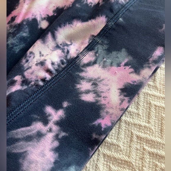 Lululemon Flow Y Bra - Picture 6 of 6